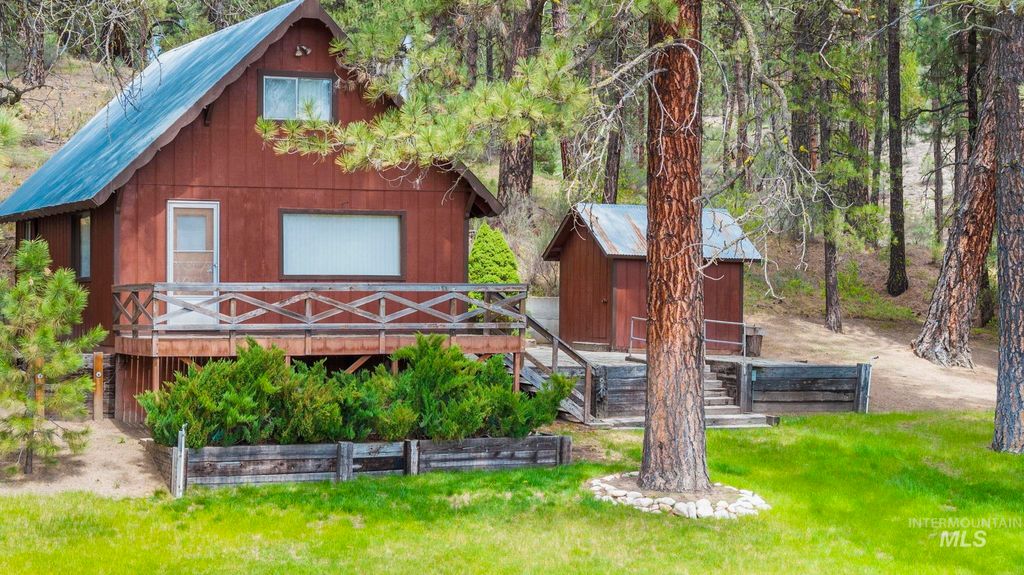 Photo of 440 Centerville Rd, Idaho City, ID 83631 (MLS # 98967260)