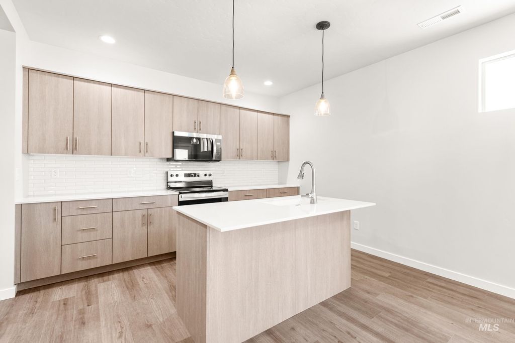 Photo of 6715 W Fairy Falls Dr, Meridian, ID 83646 (MLS # 98979238)