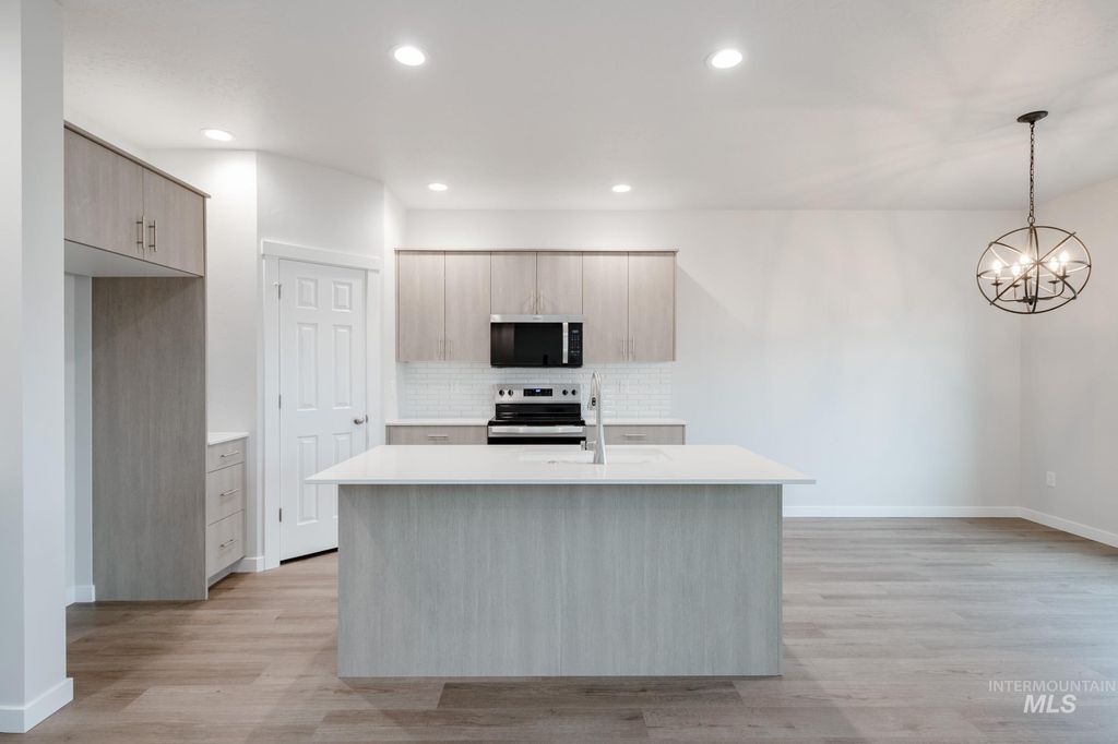 Photo of 18389 N Trumpet Lily Ave, Nampa, ID 83687 (MLS # 98969293)