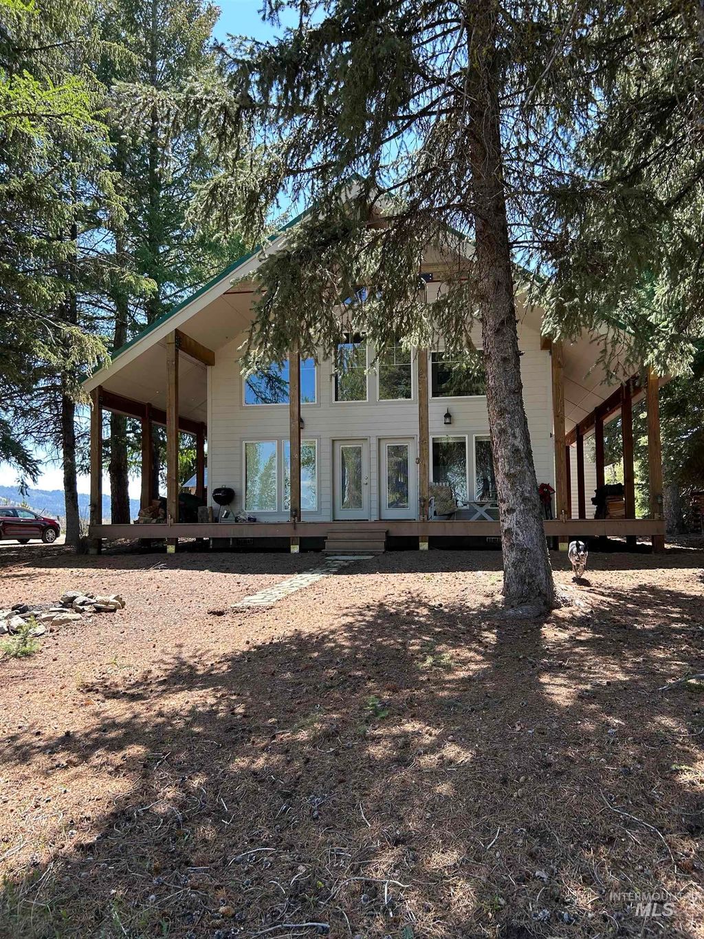 Photo of 136 Paradise Lane, Donnelly, ID 83615 (MLS # 98948134)