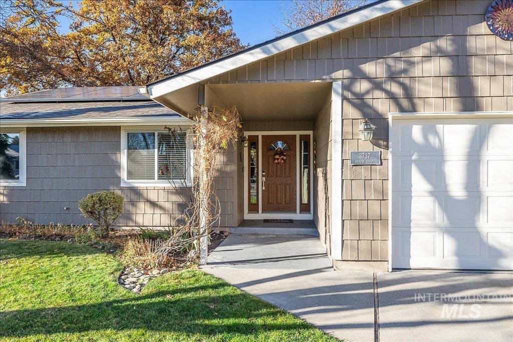 Photo of 3737 E Revere Ct, Boise, ID 83706 (MLS # 98968638)