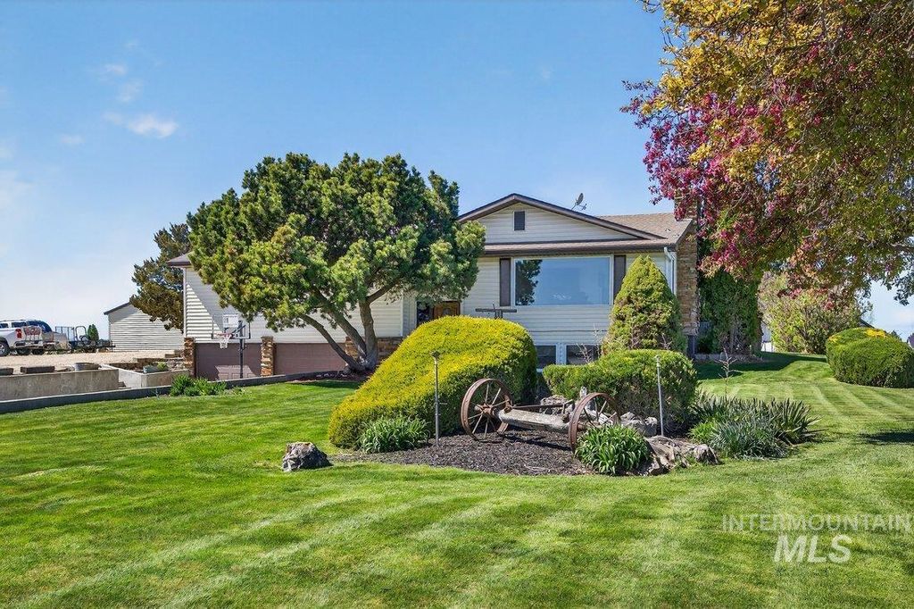 Photo of 16683 Wagner Road, Caldwell, ID 83607 (MLS # 98980920)