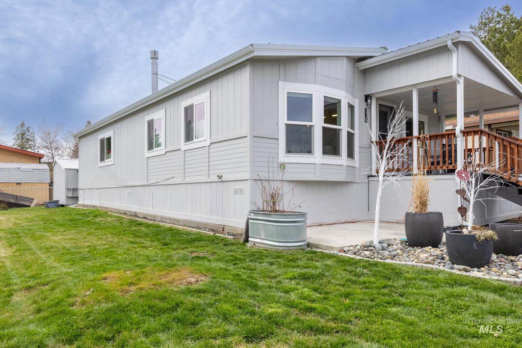 Photo of 411 N Almon St #310, Moscow, ID 83843 (MLS # 98980301)