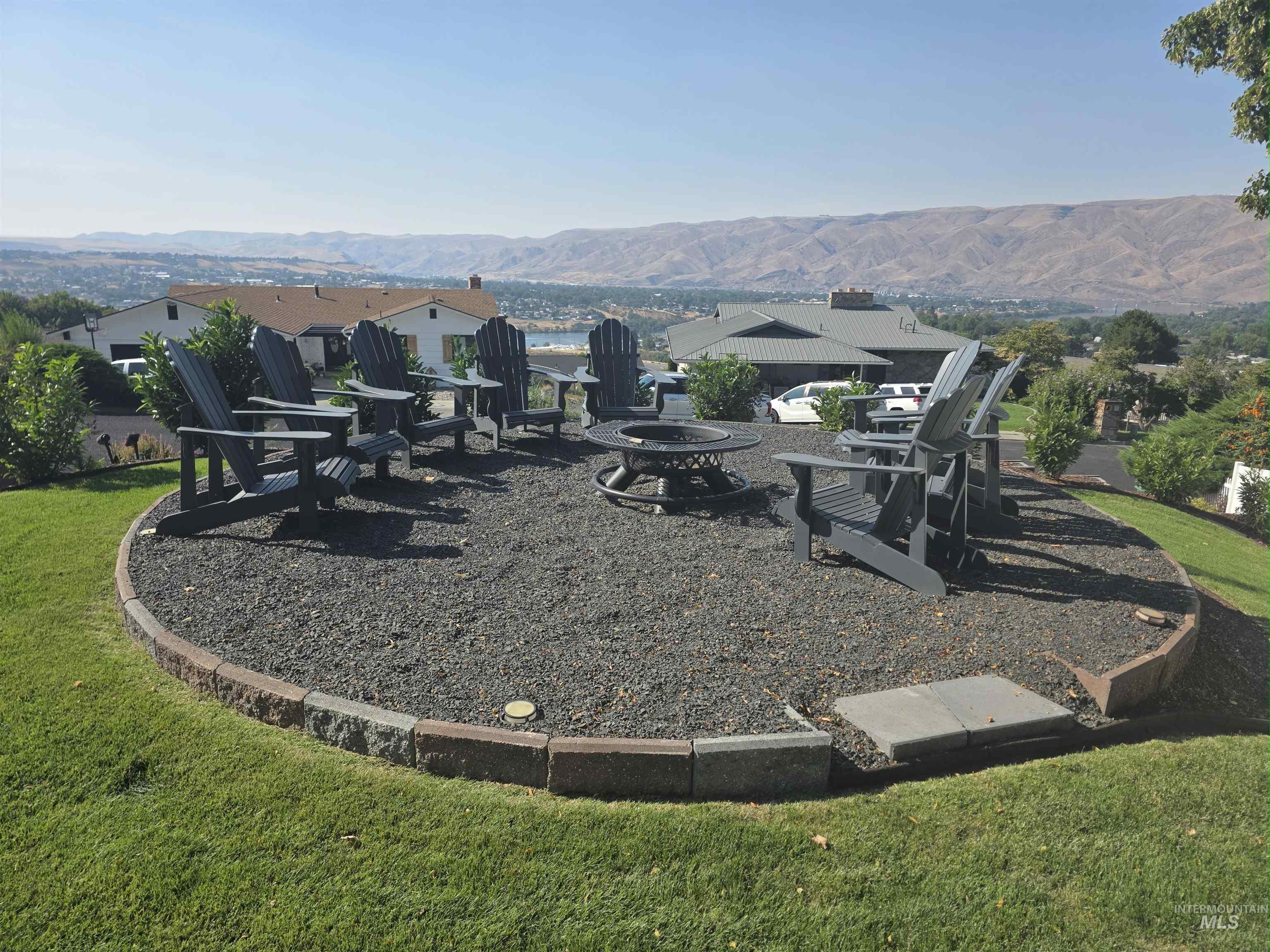 2953 Riverview Terrace