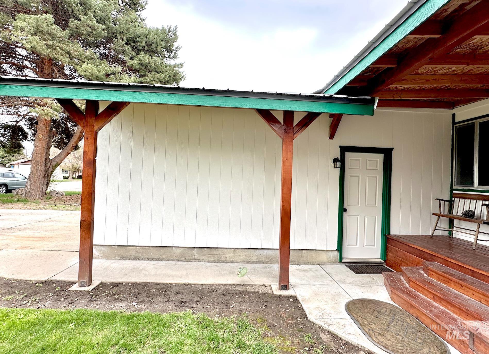 509 E Hanthorn