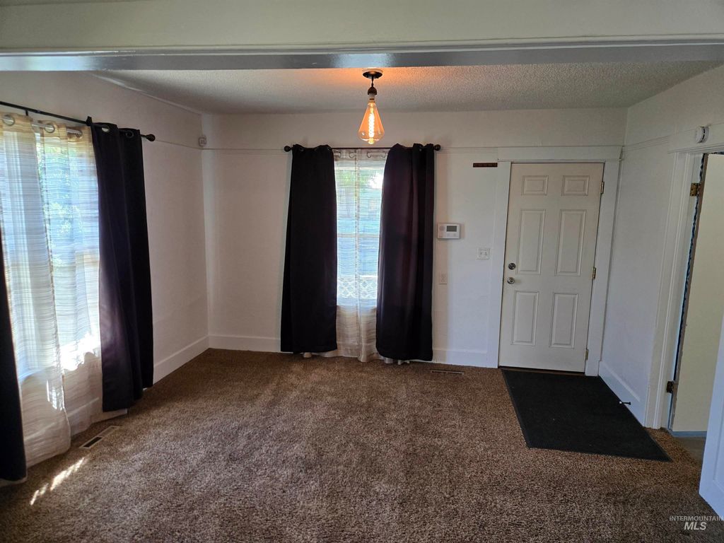 Photo of 621 7th Street, Clarkston, WA 99403 (MLS # 98986010)