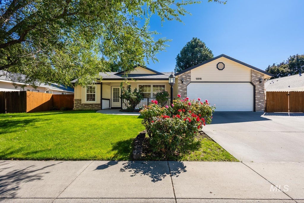 Photo of 13515 W Persimmon St #N/A, Boise, ID 83713 (MLS # 99001246)