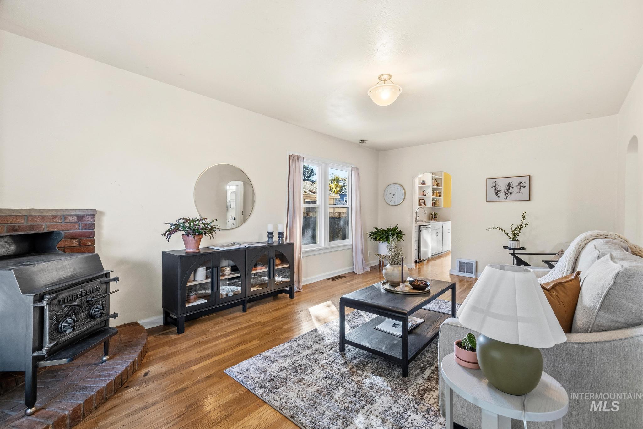 2821 N 36th