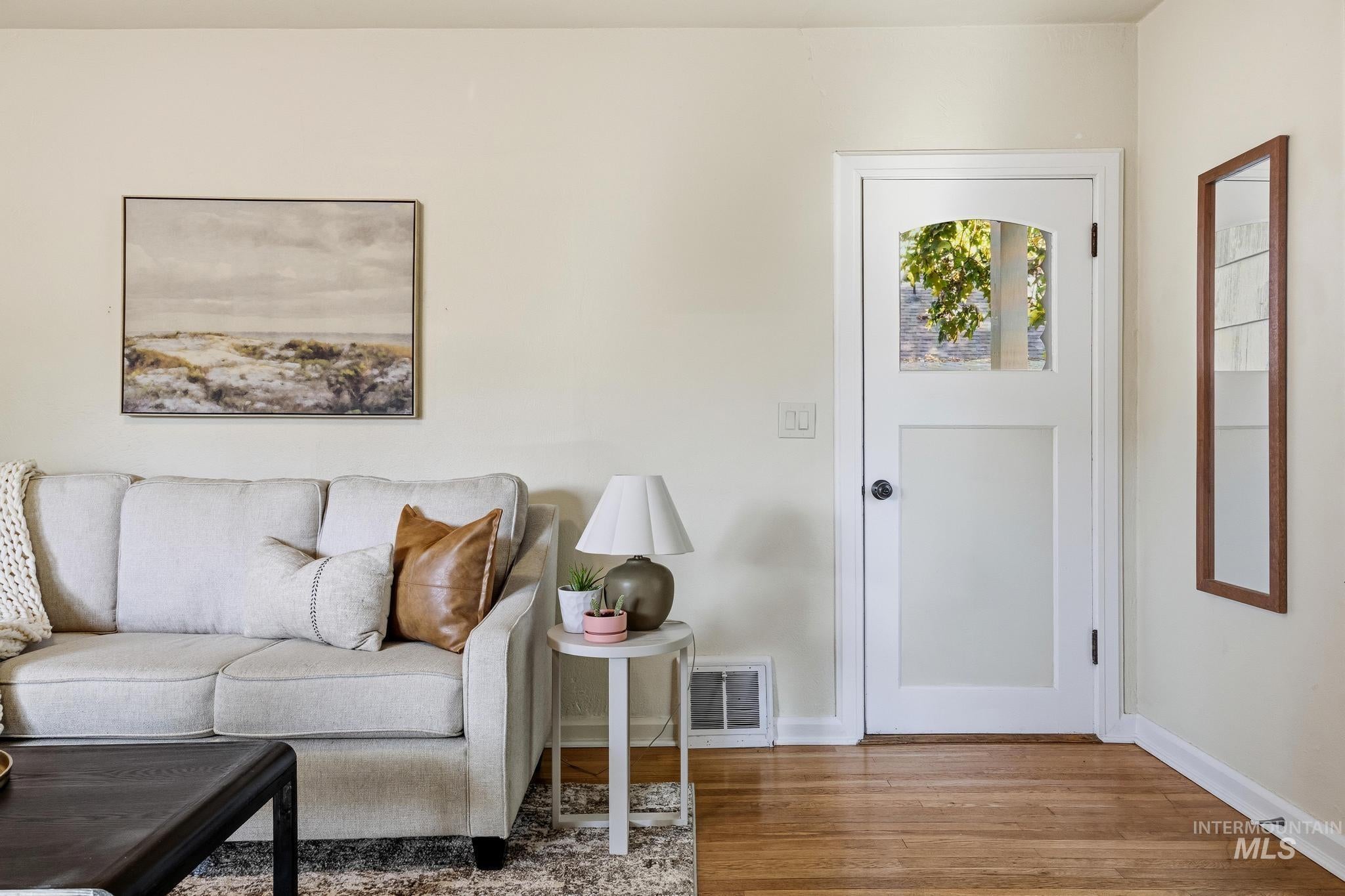 2821 N 36th