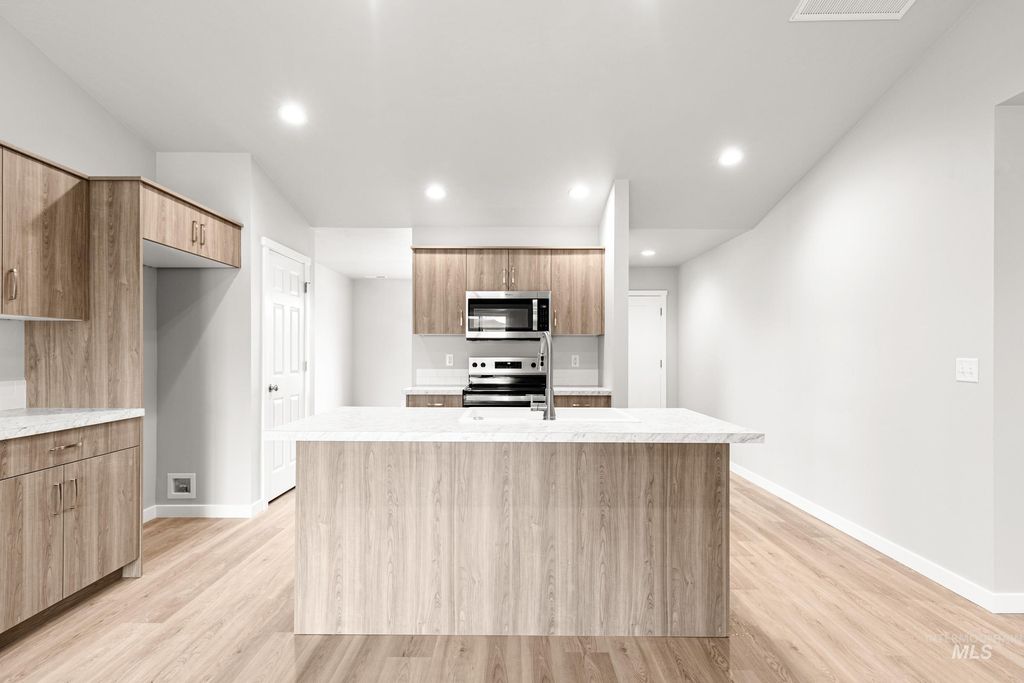 Photo of 7155 E Shields Dr, Nampa, ID 83687 (MLS # 98974814)