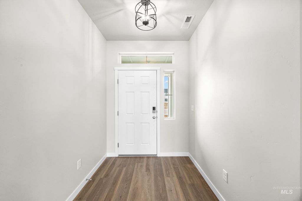 Photo of 13670 Inman Ct, Caldwell, ID 83607 (MLS # 98975541)