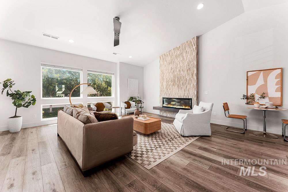 12199 N Tandem Ridge Ln