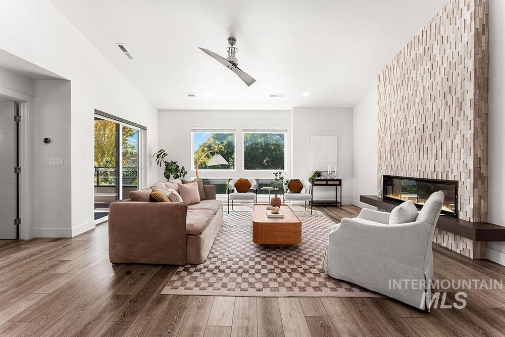 12199 N Tandem Ridge Ln