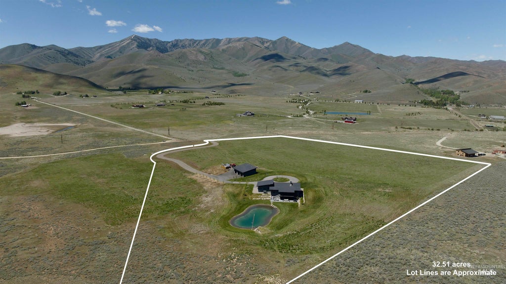 Photo of 135 Rock Creek Rd, Hailey, ID 83333 (MLS # 98991026)
