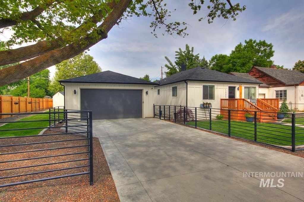 Photo of 1501 S Hervey St, Boise, ID 83705 (MLS # 98977541)