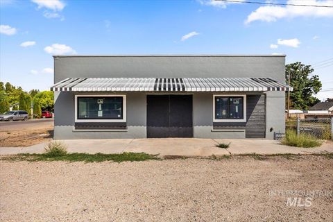 Photo of 120 N Main St, Homedale, ID 83628 (MLS # 98965210)