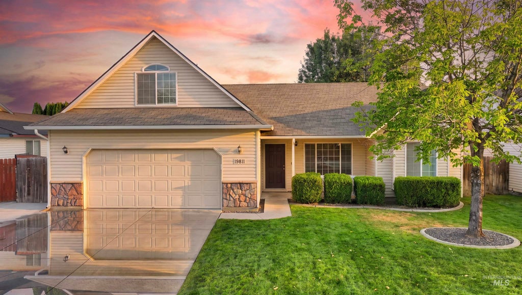 Photo of 19811 Adirondack Way, Caldwell, ID 83605 (MLS # 99000027)