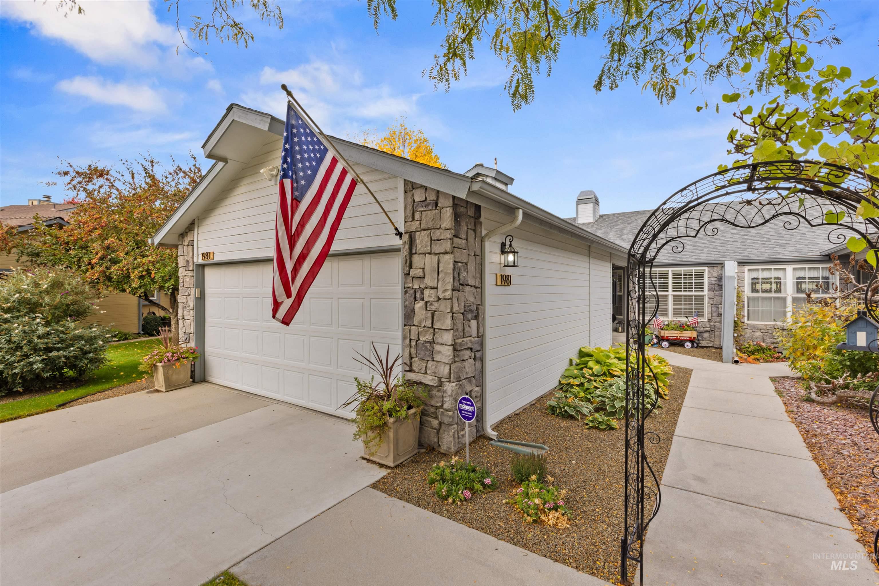 1981 N Interlachen Way