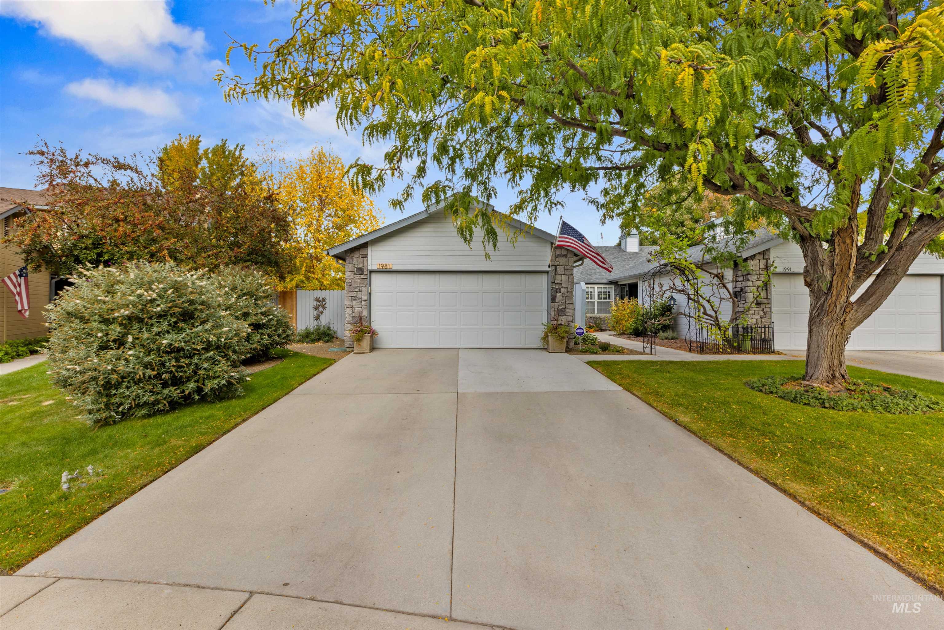 1981 N Interlachen Way