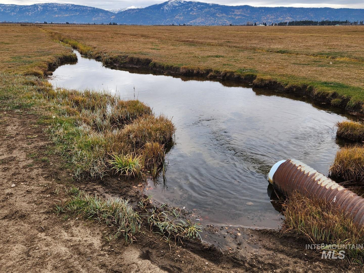 Water view featuring a mountain backdrop