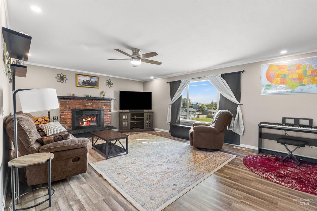 Photo of 2904 25th Street, Clarkston, WA 99403 (MLS # 98983126)