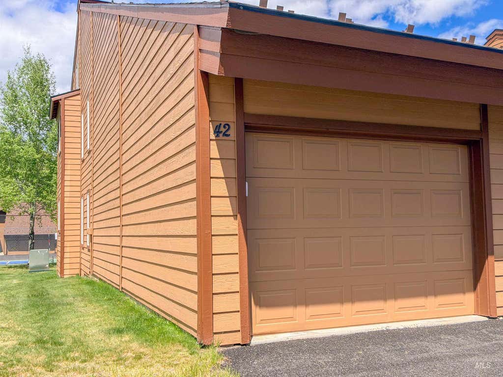 Photo of 1607 N Davis Ave #J-42, McCall, ID 83638 (MLS # 98986842)