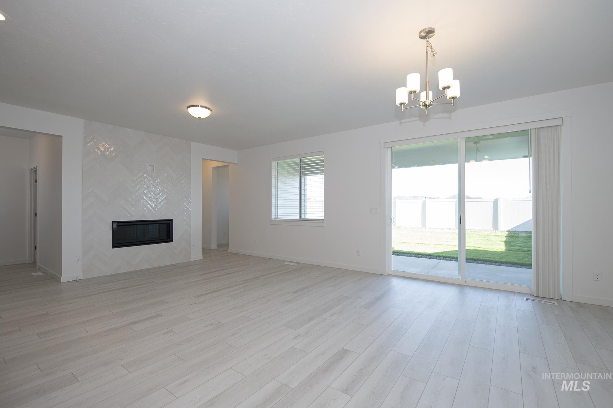 6102 W Pewter Point St