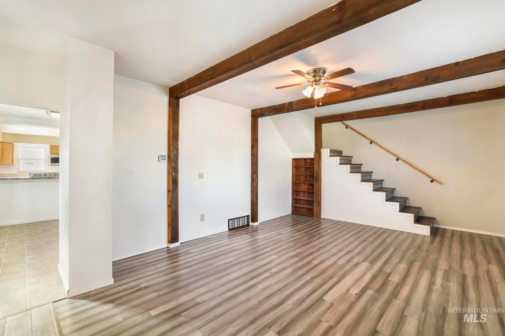 Photo of 87 E Snake River Ave, Glenns Ferry, ID 83623 (MLS # 98977395)