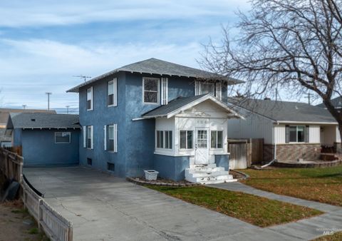 124 8th Avenue N Buhl ID 83316