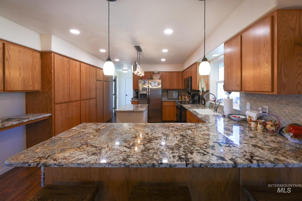 Photo of 1028 Redemption Lane, Kendrick, ID 83537 (MLS # 98976482)