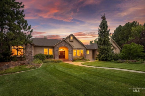 Photo of 2419 North Sevenoaks Place, Eagle, ID 83616 (MLS # 98998657)