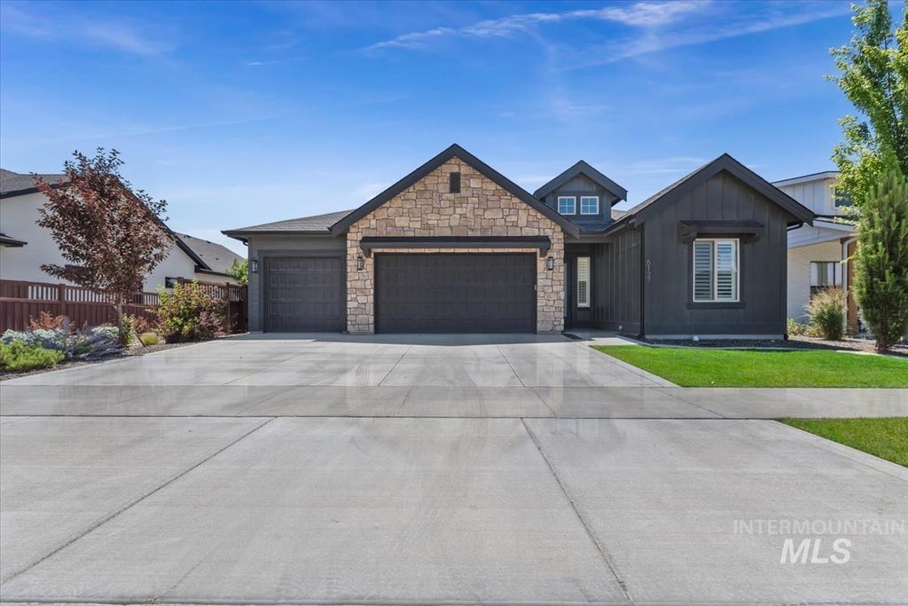 Photo of 5127 W Canaston St, Meridian, ID 83646 (MLS # 98991096)