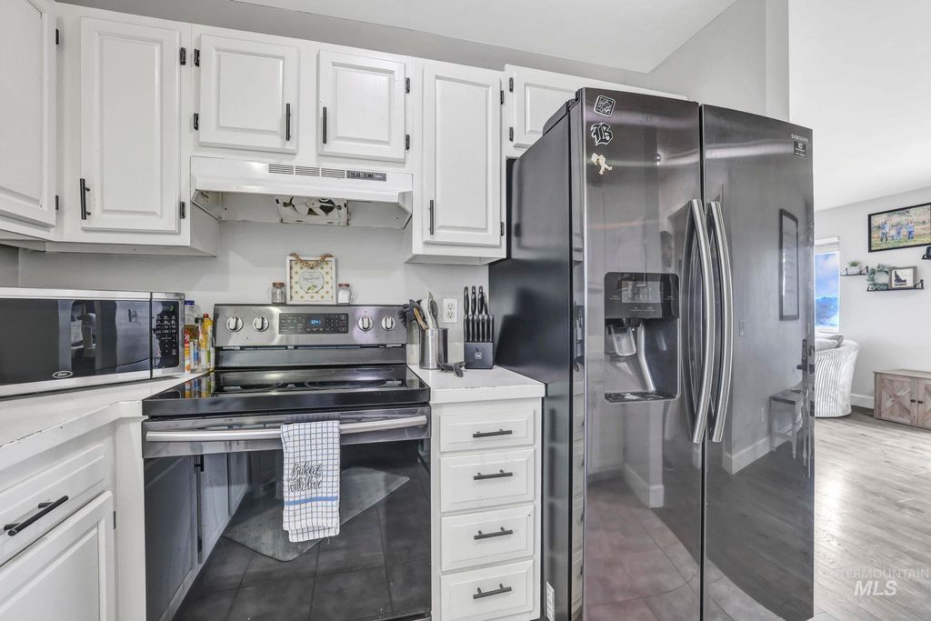 Photo of 1465 Vista Dr, Gooding, ID 83330 (MLS # 98977939)