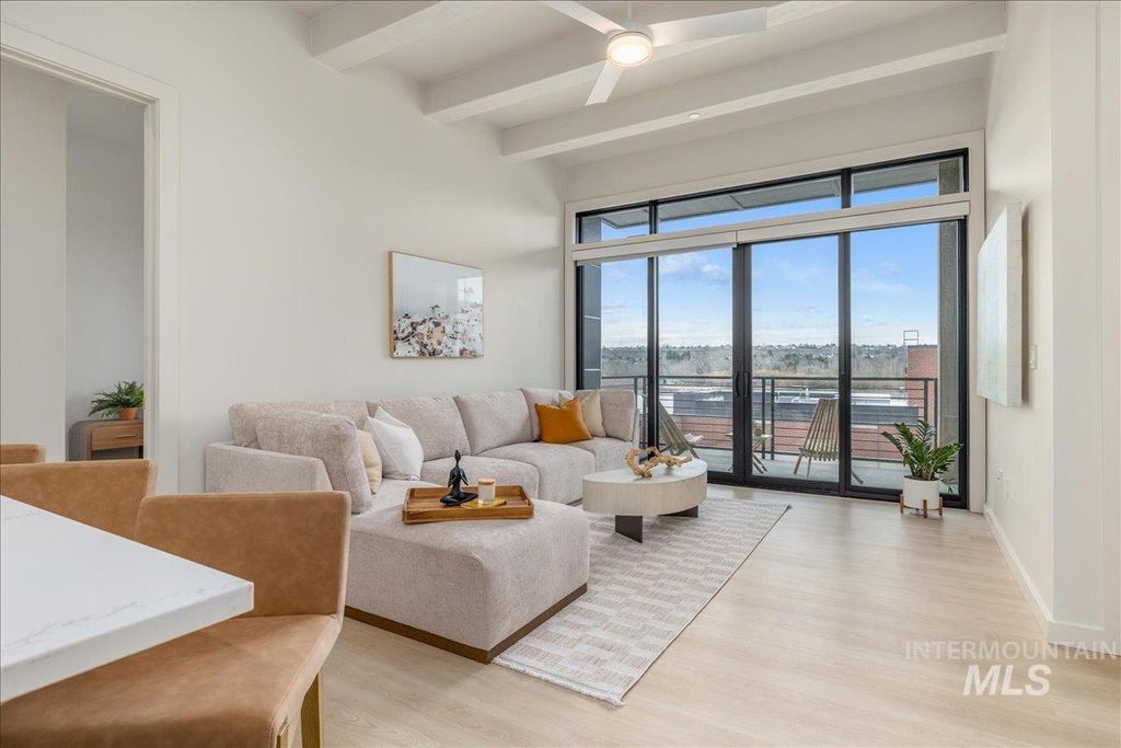 Photo of 4184 E Haystack St #305, Boise, ID 83716 (MLS # 98978016)