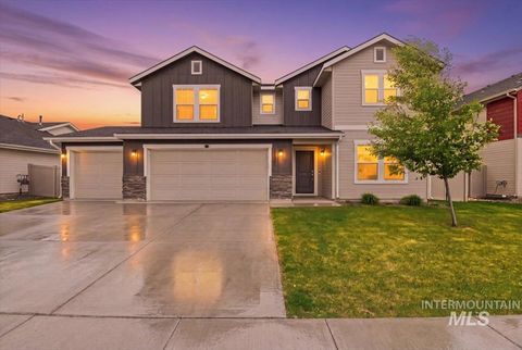Photo of 11421 W Belgrave St, Nampa, ID 83651 (MLS # 98983193)