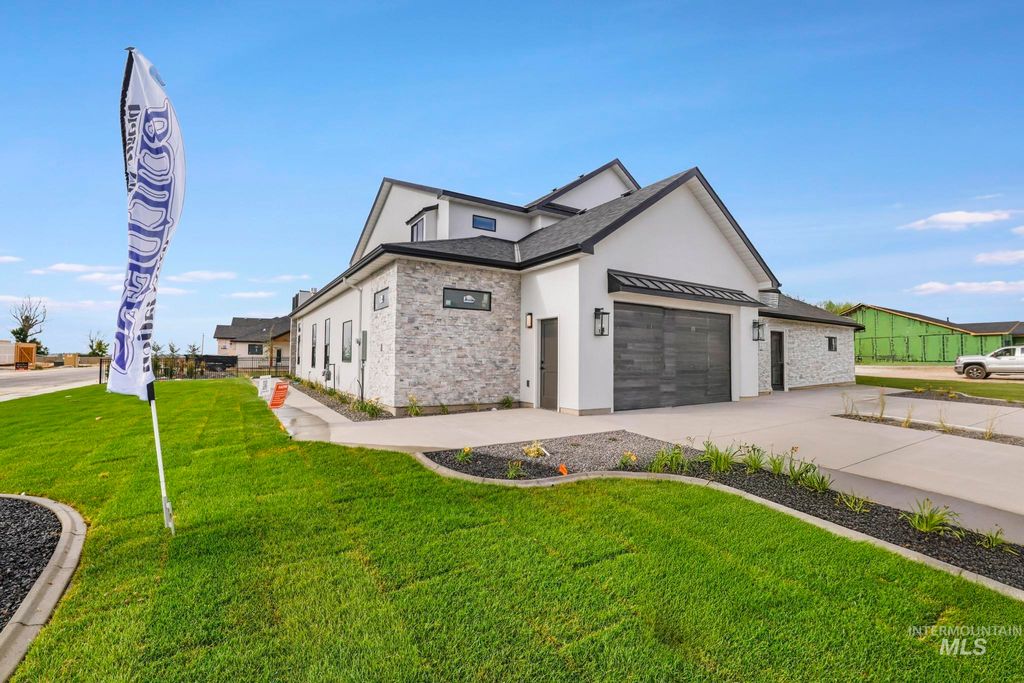 Photo of 525 Canyon Mist Dr, Twin Falls, ID 83301 (MLS # 98958005)