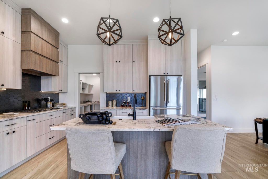 Photo of 525 Canyon Mist Dr, Twin Falls, ID 83301 (MLS # 98958005)