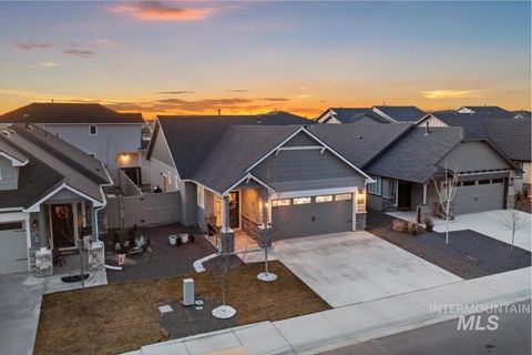 Photo of 3325 NW 13th Ave, Meridian, ID 83646 (MLS # 98974581)