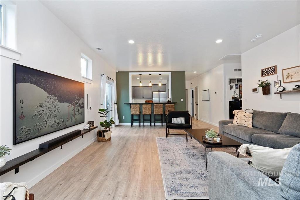 Photo of 3325 NW 13th Ave, Meridian, ID 83646 (MLS # 98974581)