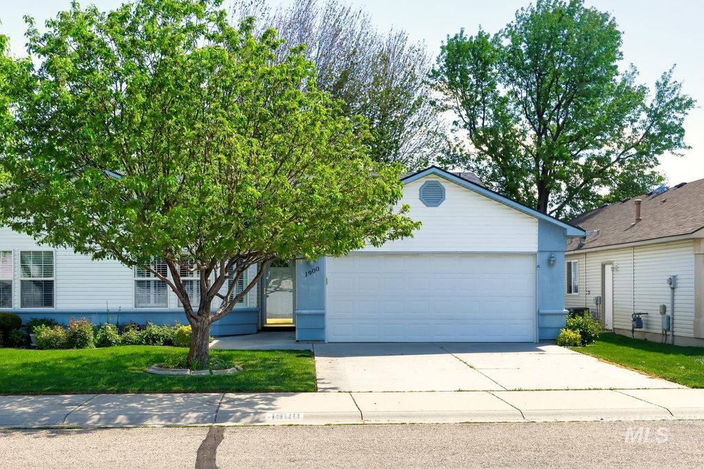 Photo of 1900 Iberis Ave, Meridian, ID 83646 (MLS # 98984018)