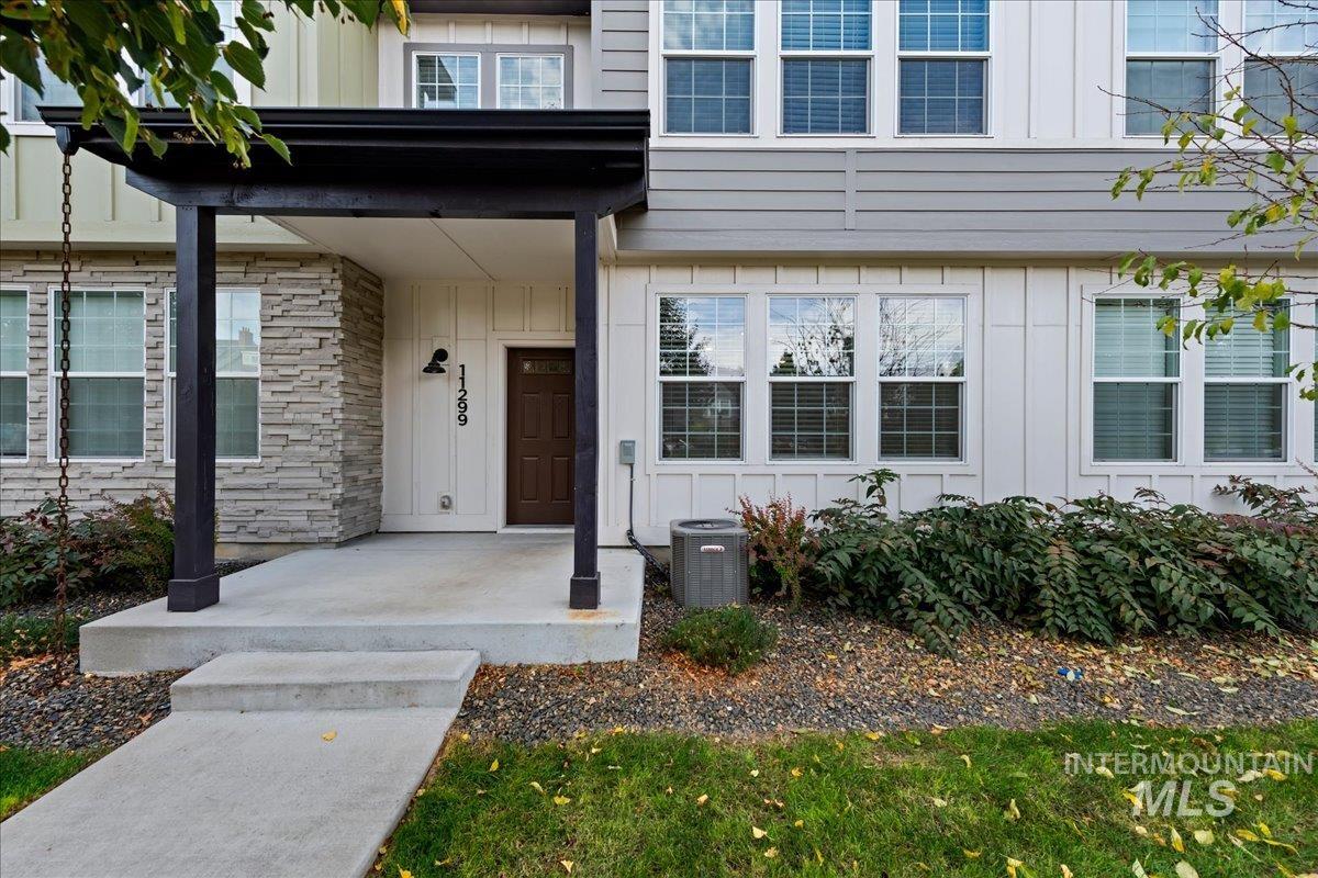 11299 W Knightsbridge Ct