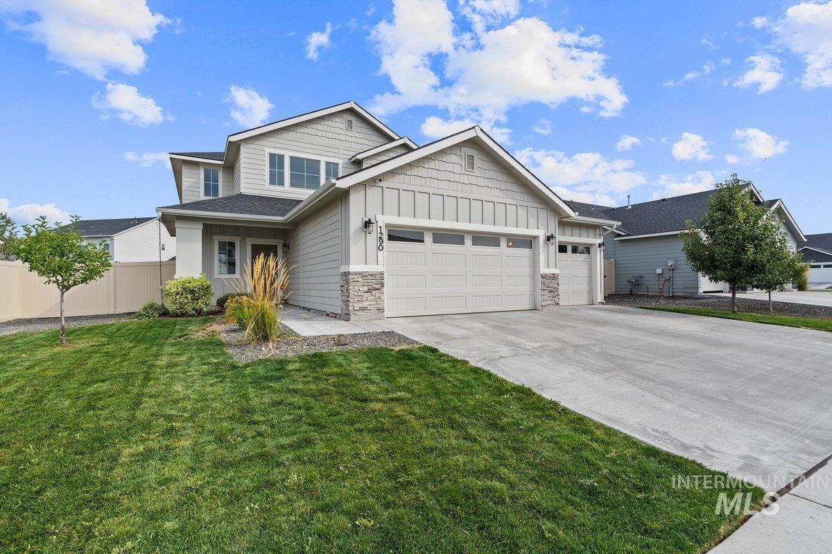 1290 W Blue Downs St