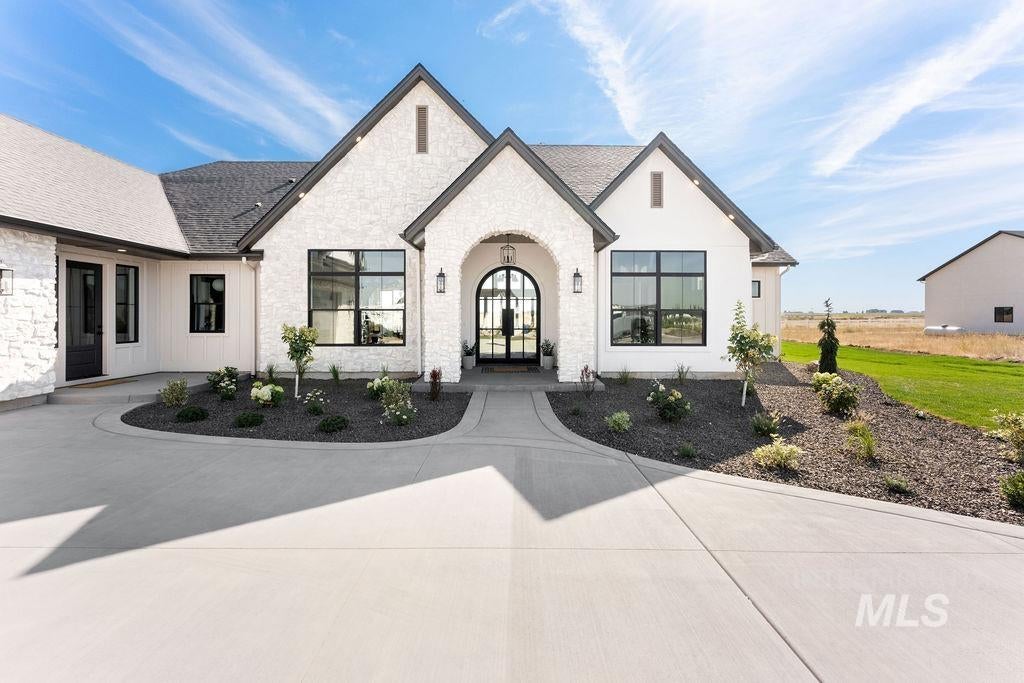 7771 Minam Dr