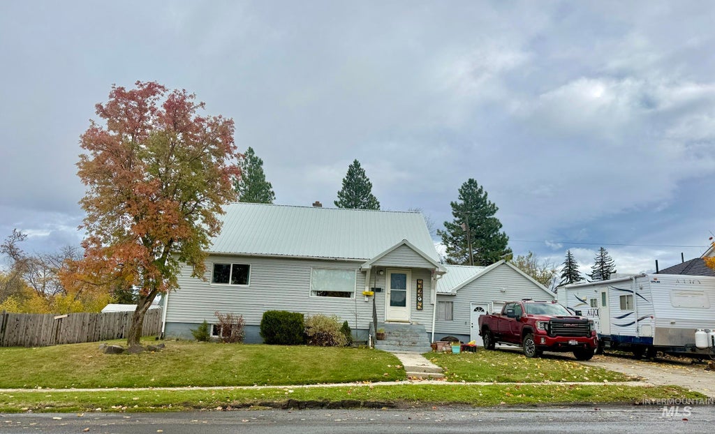 Photo of 615 S C Street, Grangeville, ID 83530 (MLS # 99005251)