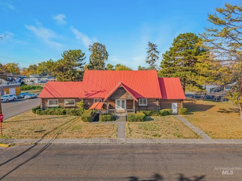 Photo of 744 7th St, Clarkston, WA 99403 (MLS # 99004009)