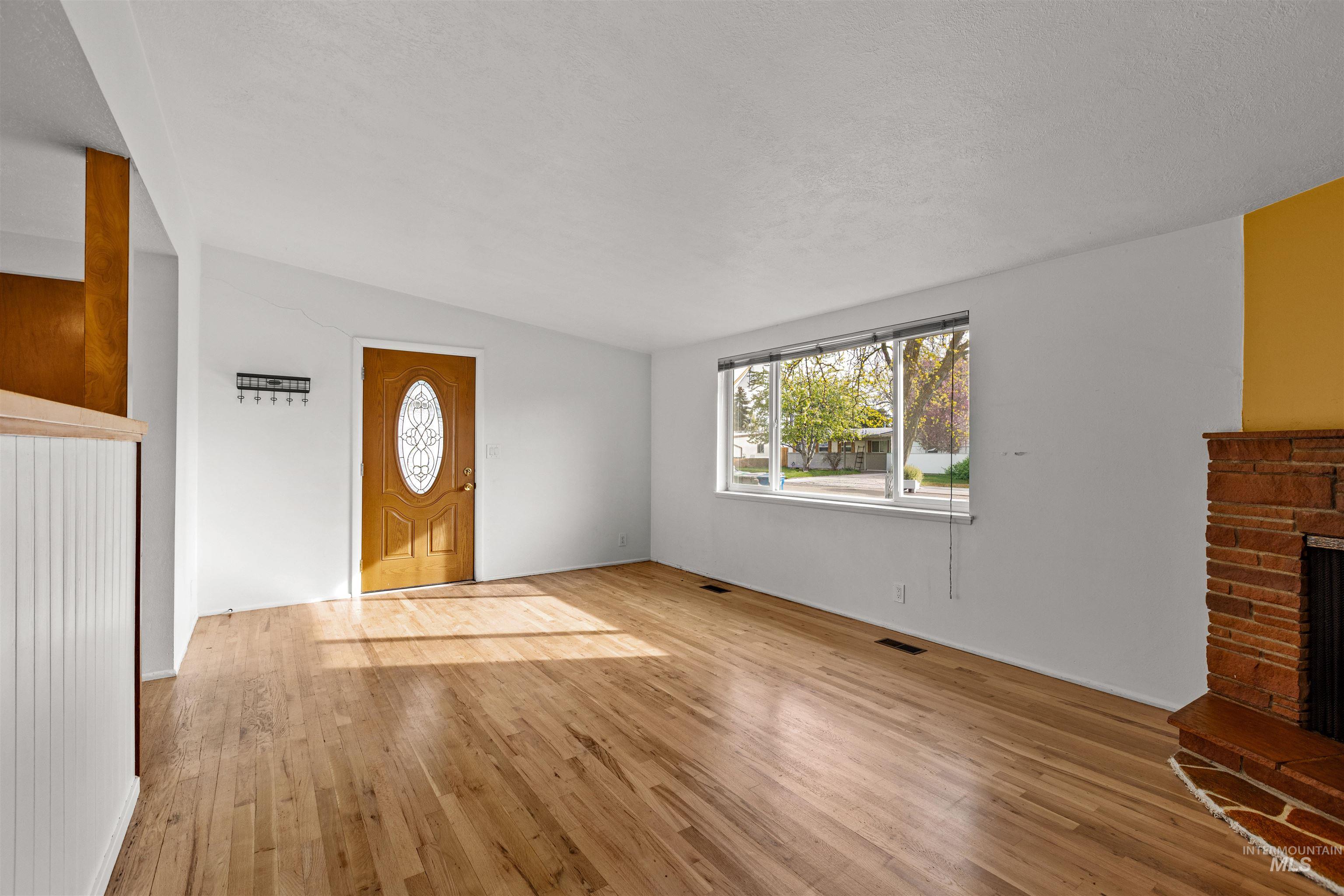 6834 W Ashland Drive