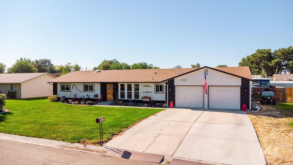 Photo of 2105 E Maryland Ave, Nampa, ID 83686 (MLS # 98979184)