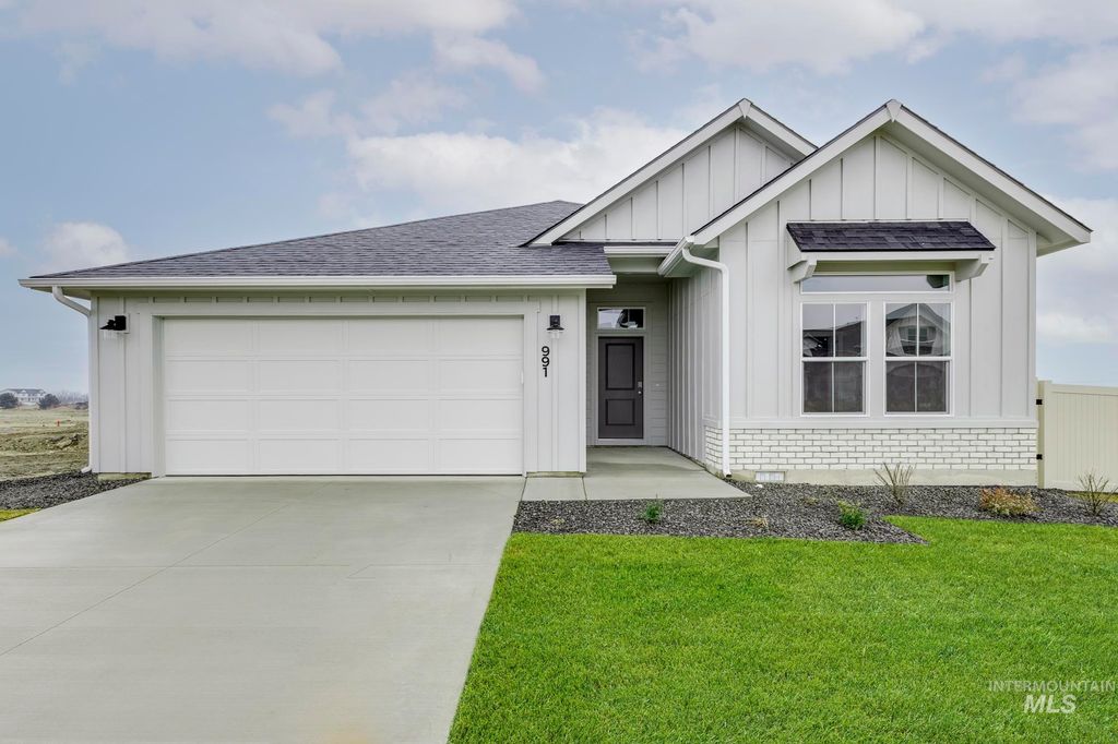 Photo of 2181 S Border Way, Meridian, ID 83642 (MLS # 98979259)