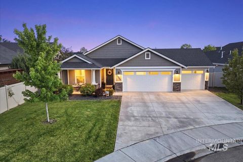 Photo of 12640 W Mcbean Ct, Star, ID 83669 (MLS # 98986439)