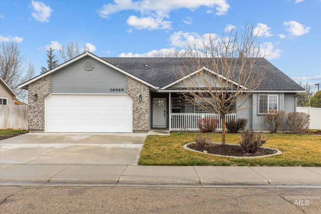 Photo of 16969 N Denemere Loop Pl, Nampa, ID 83687 (MLS # 98977174)